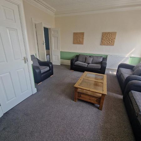 2 The Green, Exceptional Large House, Sea Views Loads Of Bathrooms Seaton Carew Bagian luar foto