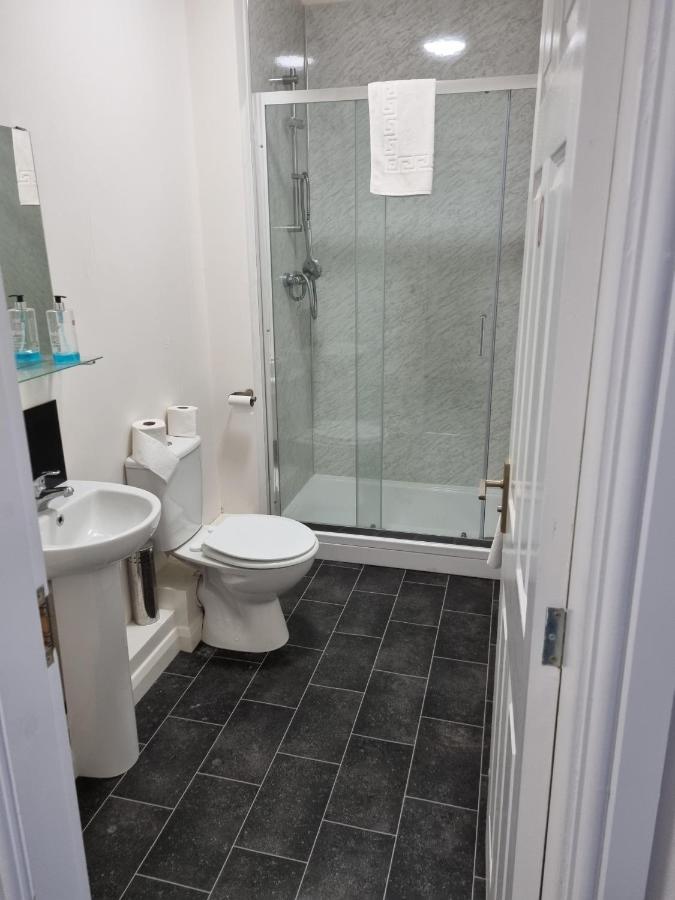 2 The Green, Exceptional Large House, Sea Views Loads Of Bathrooms Seaton Carew Bagian luar foto