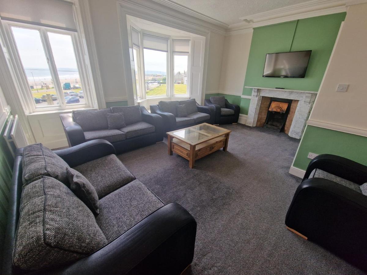2 The Green, Exceptional Large House, Sea Views Loads Of Bathrooms Seaton Carew Bagian luar foto