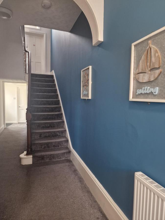 2 The Green, Exceptional Large House, Sea Views Loads Of Bathrooms Seaton Carew Bagian luar foto